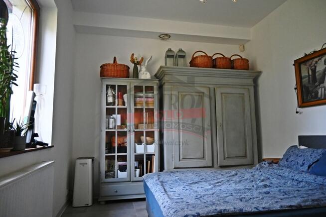 Chrząstowice - Przestronny dom z pięknym ogrodem