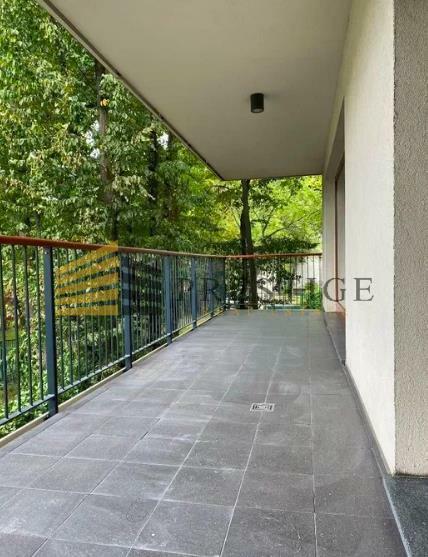 Mieszkanie z tarasem przy Polu Mokotowskim