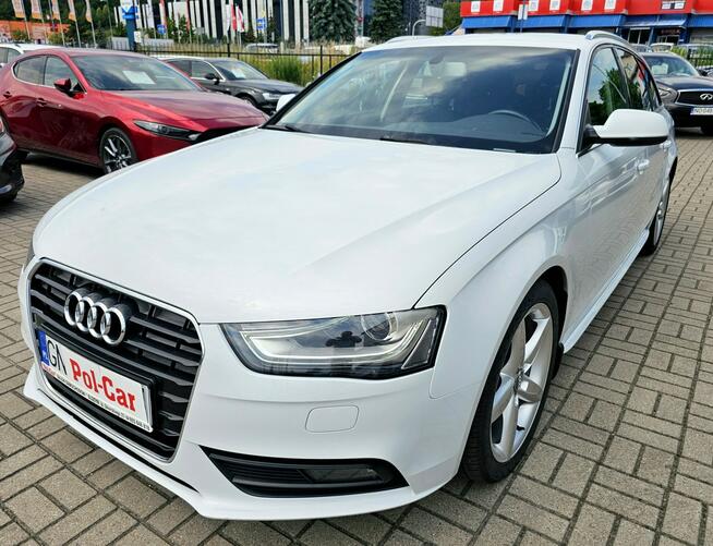 Audi A4 model 2015 ,biała perła, bezwypadkowy , serwiowany, led, hak