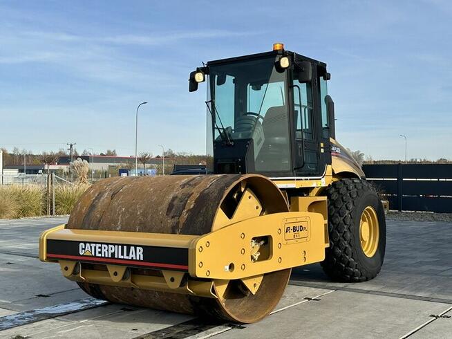 WALEC DROGOWY MARKI CATERPILLAR CS-563E