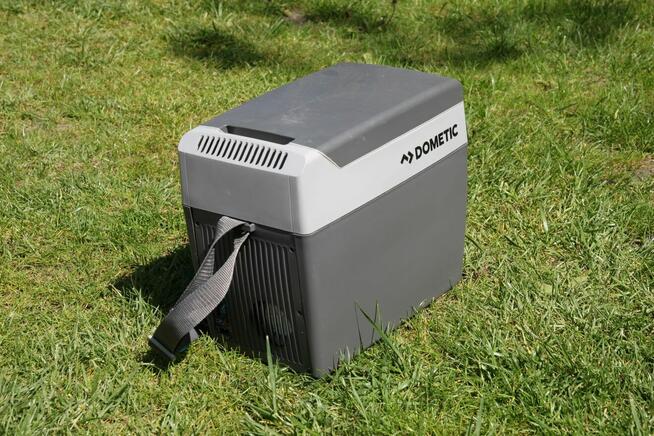 Przenośna lodówka turystyczna samochodowa 7L leki