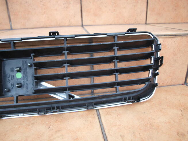 Volvo C30 grill chrom atrapa przód 2006 - 2009r