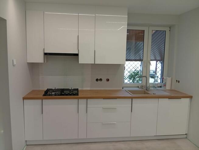 Meble na wymiar. Montaż, składanie, skręcanie mebli z paczek