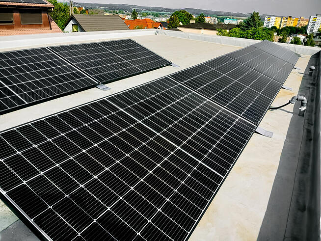 Instalacje fotowoltaiczne Magazyny energii Montaż Dotacje