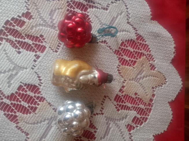 Bombki choinkowe szklane z epoki PRL-U