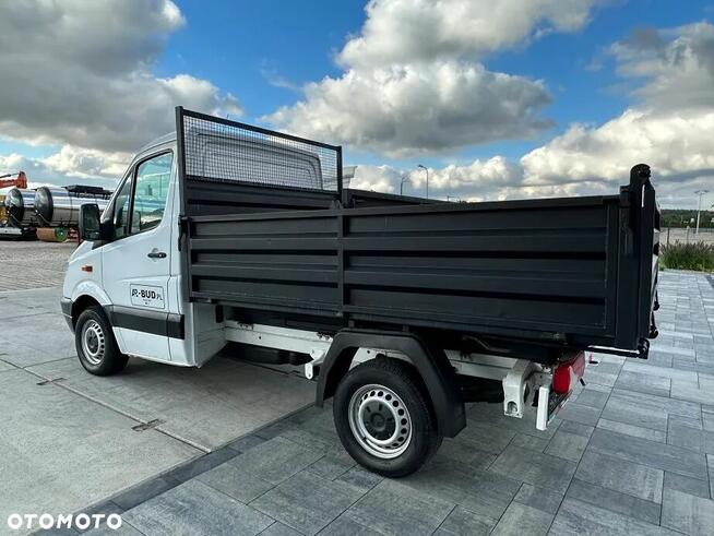 SAMOCHÓD CIĘŻAROWY MERCEDES SPRINTER 311 CDI