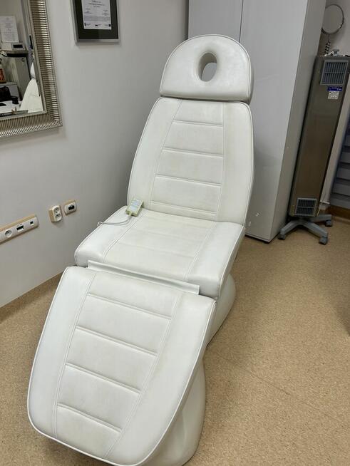 sprzedam fotel kosmetyczny używany elektryczny