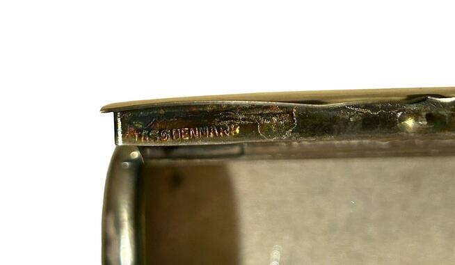 Secesyjna posrebrzana tabakiera / pigularz