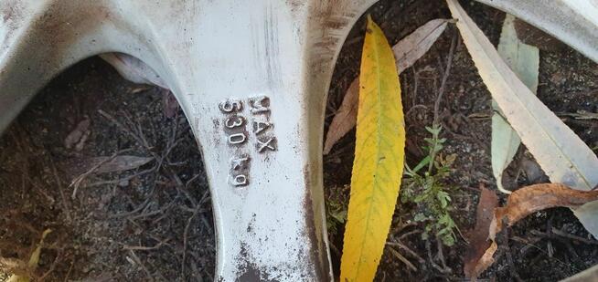 Felgi aluminiowe Saab 15 cali stan bdb.