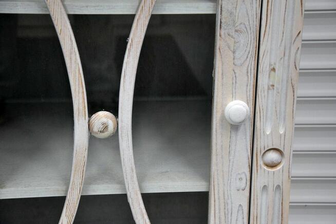 witryna z drewna sosnowego - jak nowa