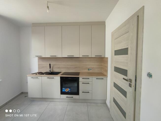 Meble na wymiar. Montaż składanie mebli z paczek.