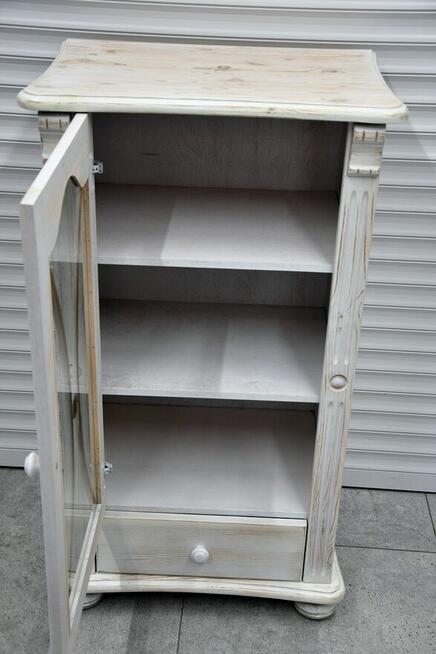 witryna z drewna sosnowego - jak nowa