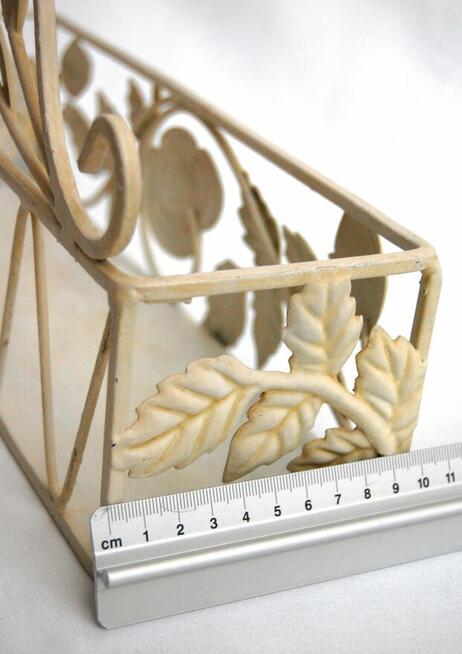 Miljögården Design Szwecja półka ogrodowa metal kremowobiała