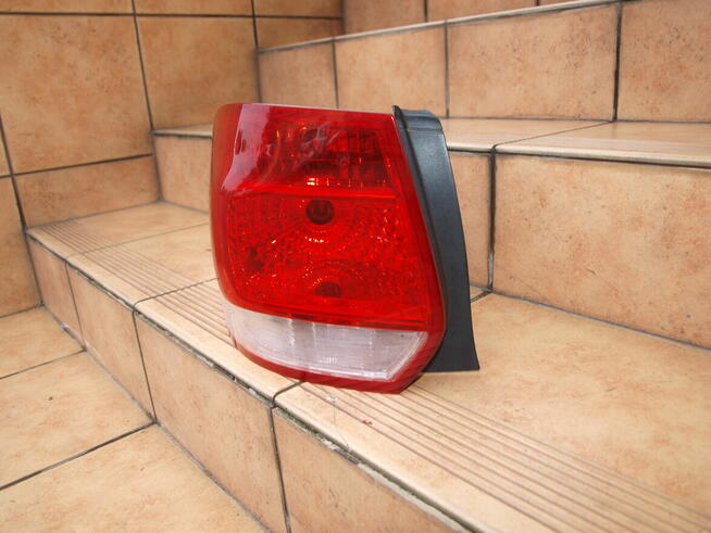 VW Golf 6 Kombi lampa lewa tył 2008 - 2013r (europa)