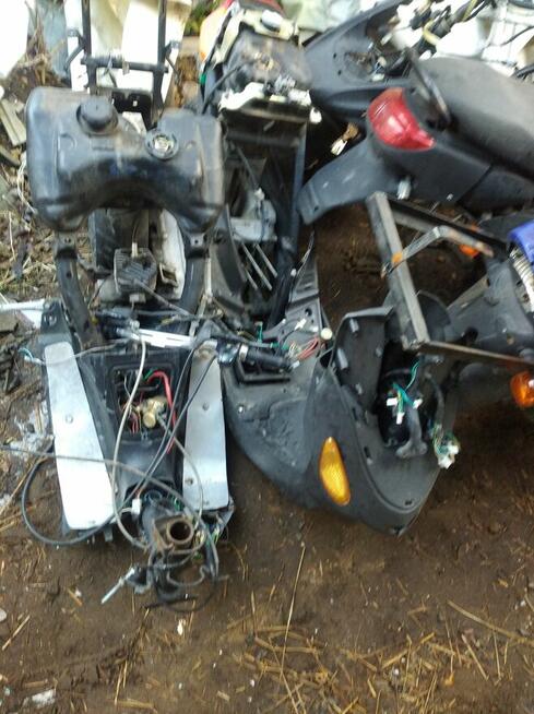 Sprzedam pakiet 5 skuterow