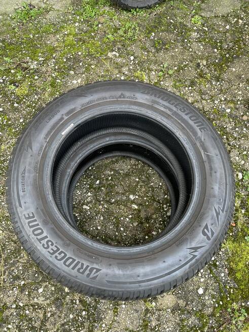Opony zimowe Bridgestone 180/65/15 para