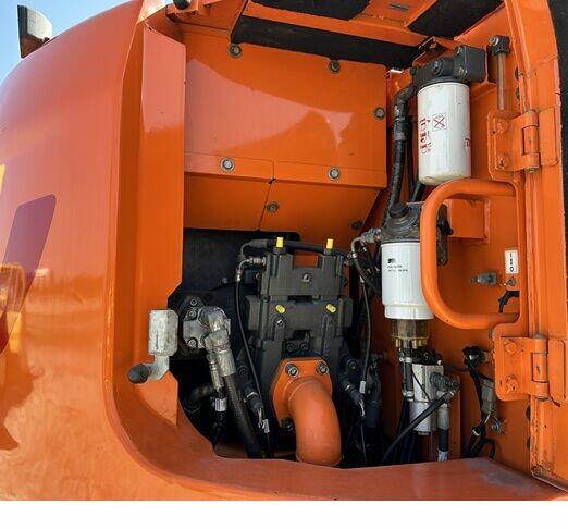 KOPARKA GĄSIENICOWA DOOSAN DX235LCR