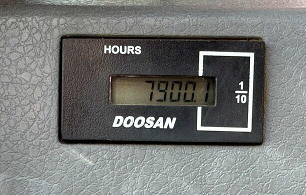 KOPARKA GĄSIENICOWA DOOSAN DX235LCR