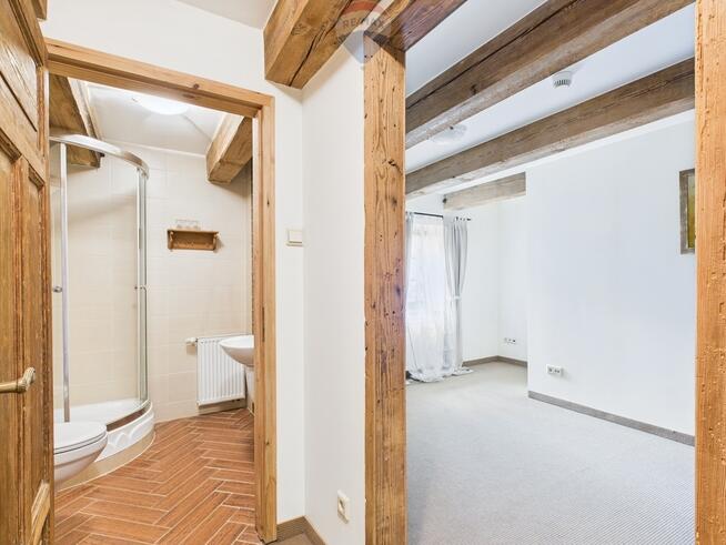 Odrestaurowana kamienica w Gniewie.