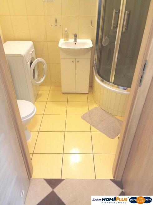 Mieszkanie dwupokojowe z balkonem i parkingiem.