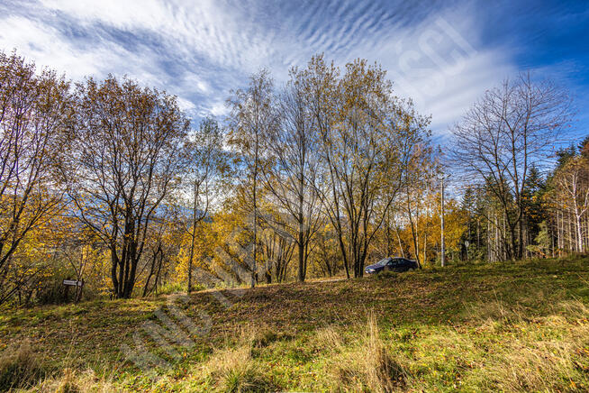 Działka z pięknym widokiem na pasma górskie