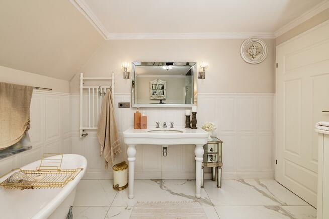 Dom Częstochowa Lisiniec, Łużycka