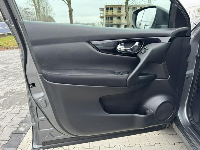 Nissan Qashqai 1.6 DCI / 131KM LED Automat Nawigacja Kamera Cofania Asystent Pasa