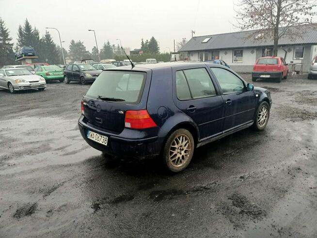 Volkswagen Golf 1.9TDI 110km 98r