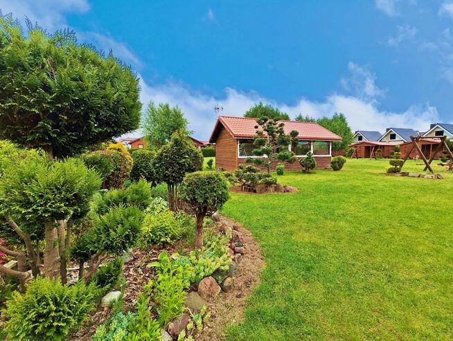 działka 4221m + 10 domków + budynek własciciela i inne