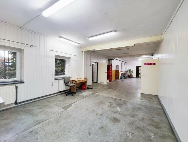 Hala/magazyn usługowa + dom jednorodzinny