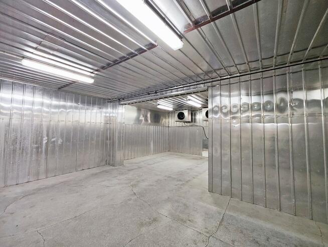 Hala/magazyn usługowa + dom jednorodzinny