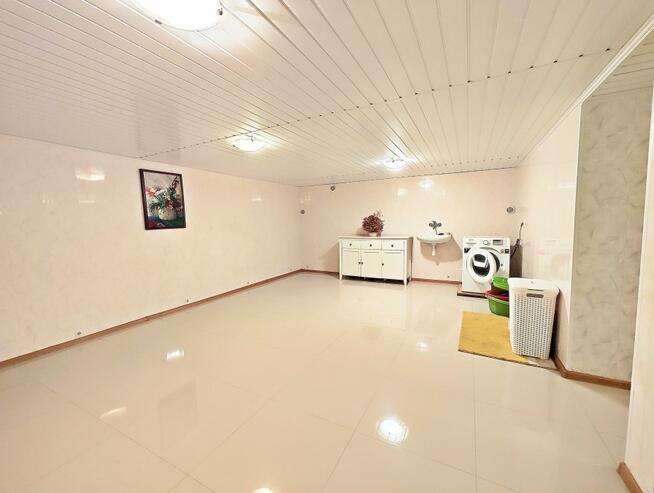 Hala/magazyn usługowa + dom jednorodzinny