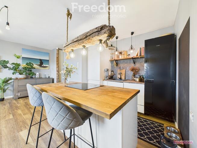 Klimatyczne 3 pokoje z poddaszem