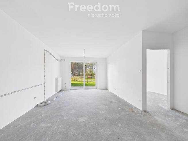 Parter z ogródkiem przy lesie – MOMENT