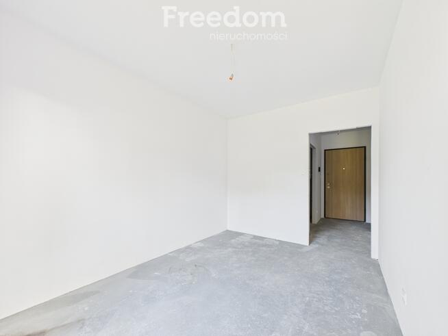 Parter z ogródkiem przy lesie – MOMENT