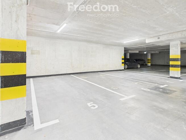 Parter z ogródkiem przy lesie – MOMENT