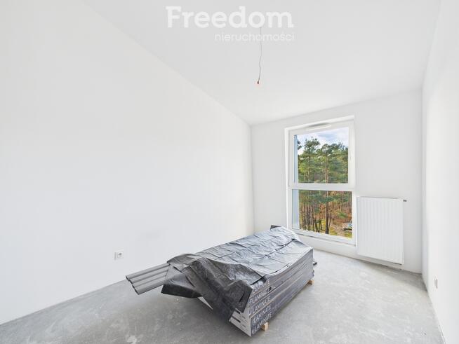 Parter z ogródkiem przy lesie – MOMENT