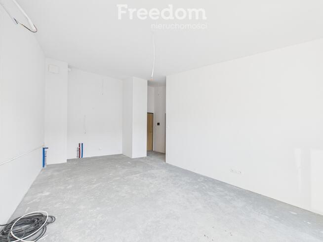 Parter z ogródkiem przy lesie – MOMENT