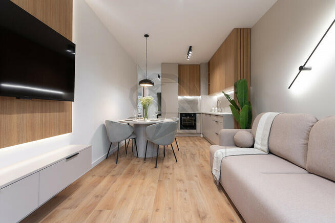 Złoto plum, traktor brum