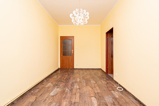 Mieszkanie trzypokojowe na 1 piętrze