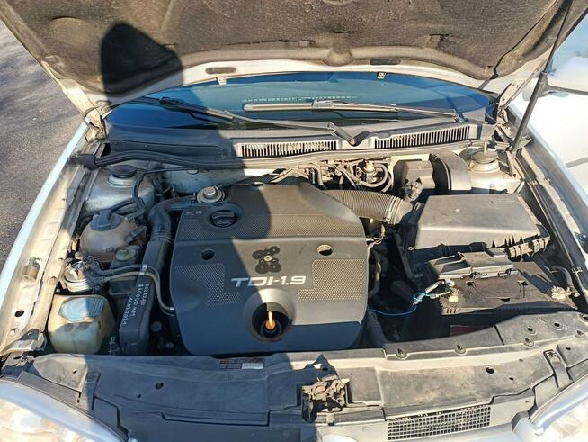 Volkswagen Golf 1.9TDI 90 km 00r