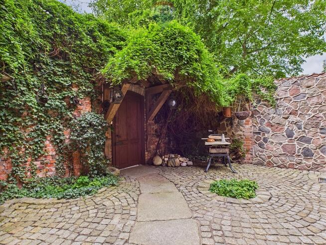 Odrestaurowana kamienica w Gniewie.