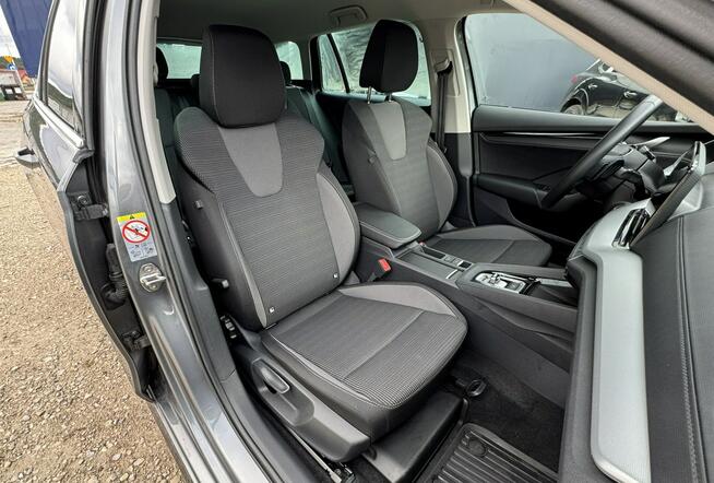 Škoda Octavia Selection Combi 1.5 TSI m-HEV 150KM DSG 2024 Bezwypadkowy Gwarancja
