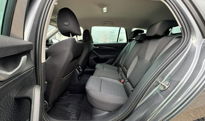 Škoda Octavia Selection Combi 1.5 TSI m-HEV 150KM DSG 2024 Bezwypadkowy Gwarancja