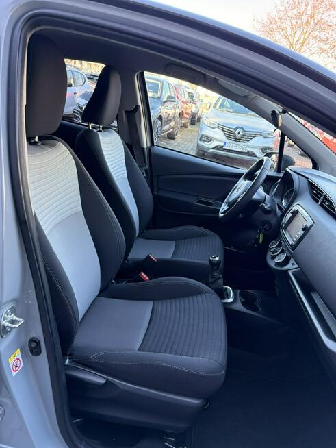 Toyota Yaris Premium,Lift, Kamera,,Navi, Gwarancja