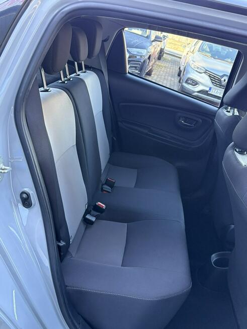 Toyota Yaris Premium,Lift, Kamera,,Navi, Gwarancja