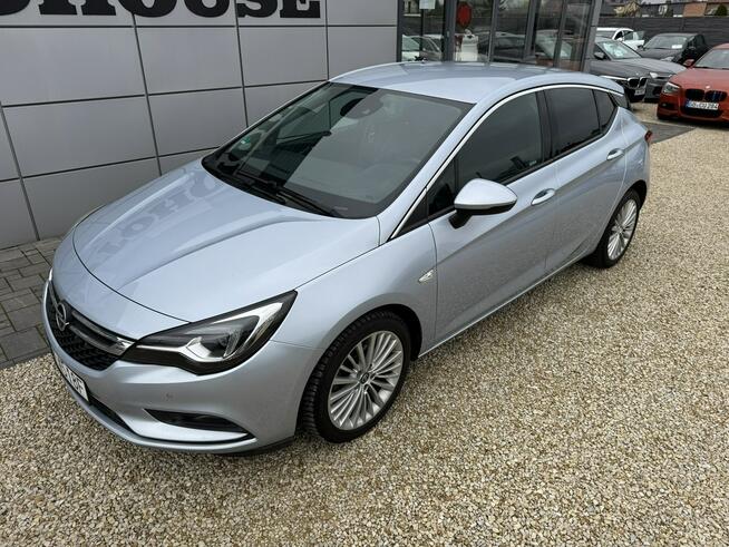 Opel Astra 1,6 SIDI Turbo "Innovation"