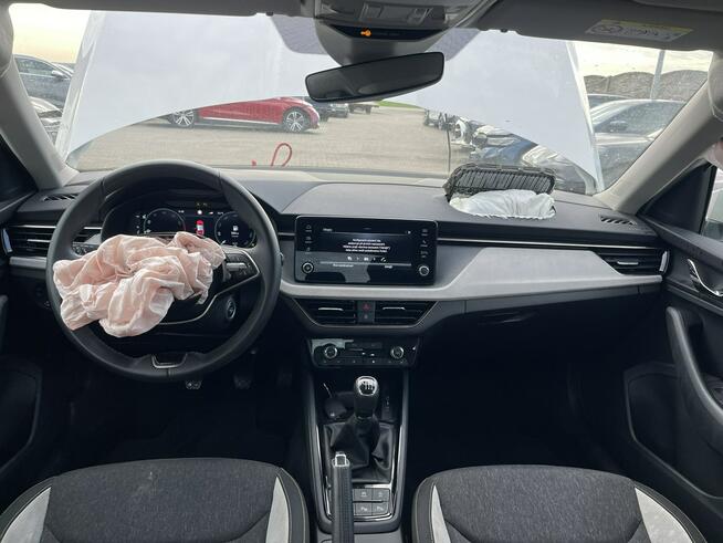 Škoda Kamiq Podgrzewanie Klimatronik Kamera Virtual cockpit HAK