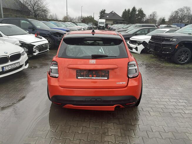 Fiat 600 Automat Hybryda mHEV Klimatronik Kamera Virtual cockpit
