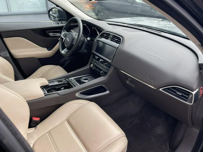 Jaguar F-PACE Prestige Automat AWD Kamera Skóra Panorama 241KM